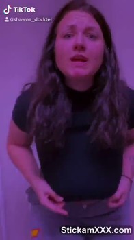 OnlyFans Porn Inserting my butt plug in my ass hole