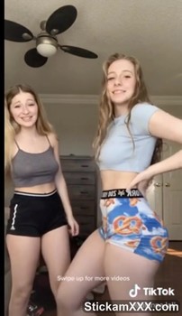 Strapon Long Stroking His Kitty Porn Ass