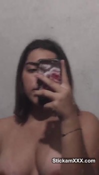 Onlyfans Sex roommate likes to make me naked