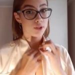 Fanny Stickam masturbates on her wooden table