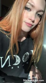 Look at this hot latin Omegle babe outside the house