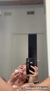 Fucks Her Skype Pussy in Her Jeans in Doggy Position