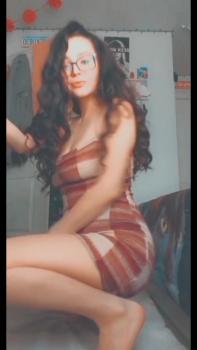 Bigo brunette accidentally shows her pirced nipple on Bigo show