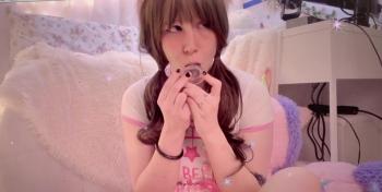 Omegle girl fucking her own pussy on Live with a glass dildo