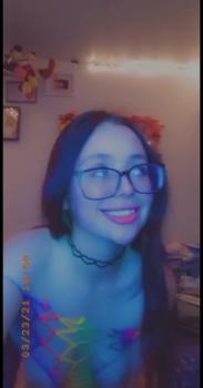 Slim nude Stickam blonde cutie dancing to ‘Frontin’ song