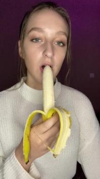 Kitty babe spreading her cute ass hole on Kitty