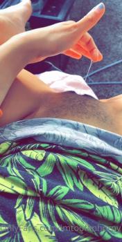 Squirting out of my OnlyFans pussy for you