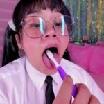 Lustful brunette Stickam babe masturbating