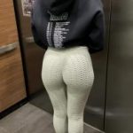 Kitty Cathy B fucks her heels