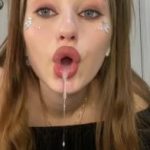 Stepdad fucks a Omegle nude girl in the ass