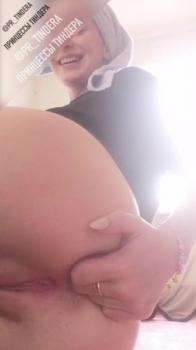 French Amateur Omegle girl masturbates