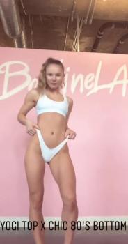 OnlyFans Orgasms of a Venezuelan from her dildo