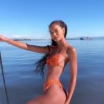 Small Omegle teen mastrubate in the Shower