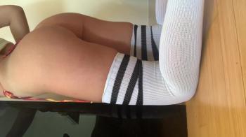 Omegle tiny playing in my break with my pink toy