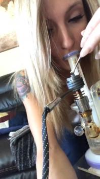 Omegle courgette dans la chatte