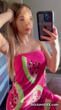 Touching her pussy on kitty porn show