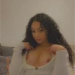 Nude Omegle ‘Go Bad Bitch’ dance in the shower