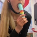 OMEGLE BLONDE HUMPS ON A TABLE