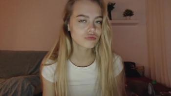 Me Omegle masturbo mientras chateo con un suscriptor