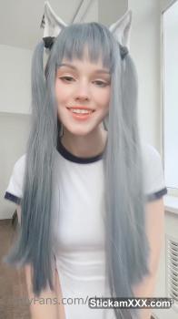 Amateur 18+ Kitty teen show tits and pussy behind the scene