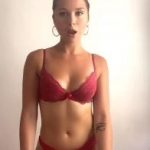 OnlyFans Putri Cinta masturbating her pussy