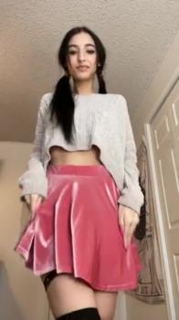 Young Omegle brunette girl makes her tits bounce on TikTok