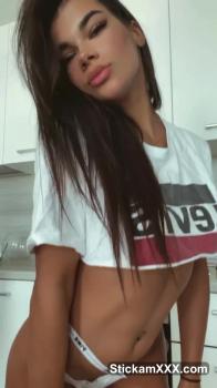 KITTY TEEN SHAKES HER ASS ON THE SHOWER