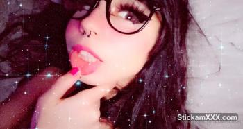 Invited a Kitty girlfriend to spank her