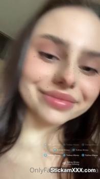 Kitty girlfriend to have sex and she easily agreed