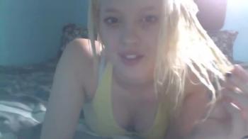 Omegle 20-year-old With Tits Plays With Herself at Home