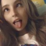 Hitachi rumbles her Stickam tiny snatch