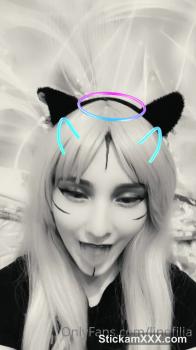 Omegle girl - under skirt Lety Howl