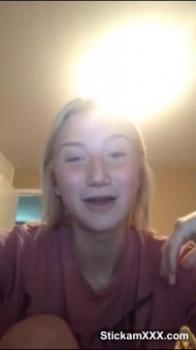 Natural 34-DDD cup OnlyFans small boobs