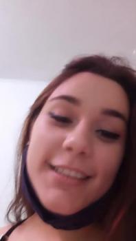 OnlyFans teen want this in my mouth