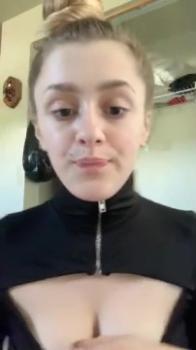 Alexis2Love Solo Kitty masturbating