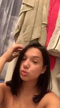 I met a Omegle schoolgirl on the street