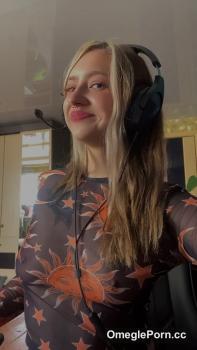 Skinny Model Stripping - OnlyFans Porn