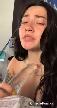 Stickam Virgin Tomboy pussy rubbing