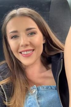 Korra at home alone - Omegle Porn