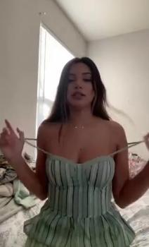 LEGGINS AND CREAM - Omegle Videos